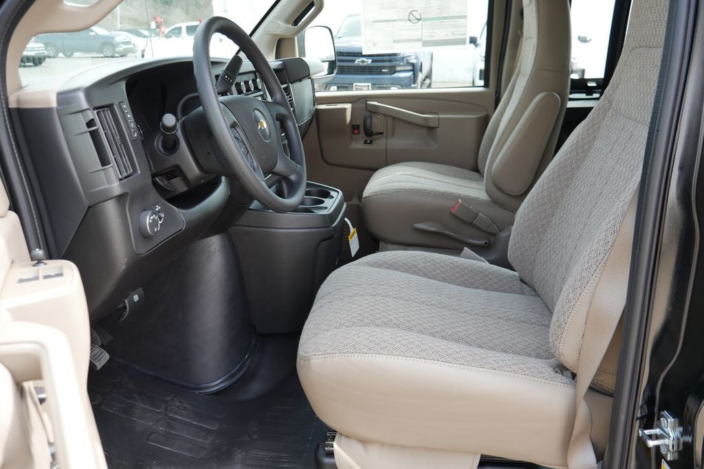 2026 Chevrolet Express 3500 Work Van Cargo