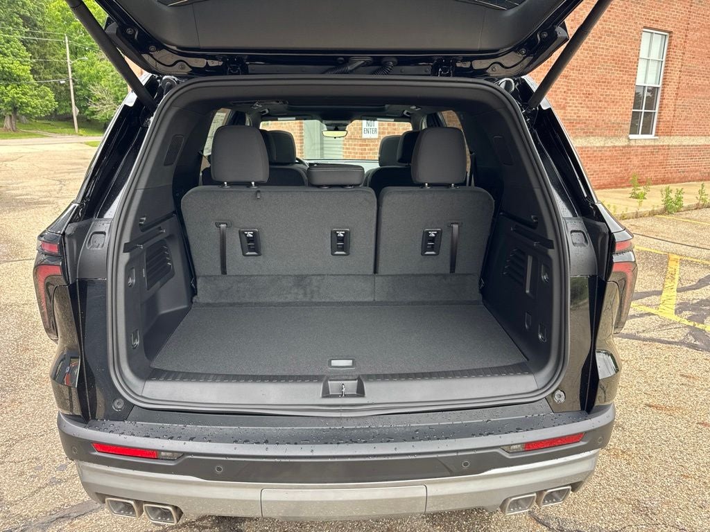2026 Chevrolet Traverse LT 2LT