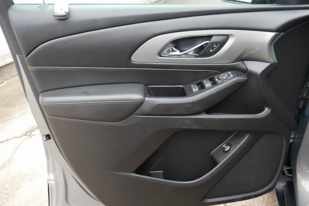 2018 Chevrolet Traverse LT Cloth w/1LT