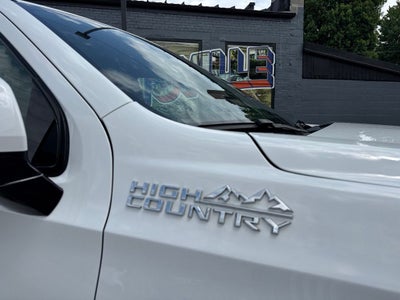2023 Chevrolet Suburban High Country
