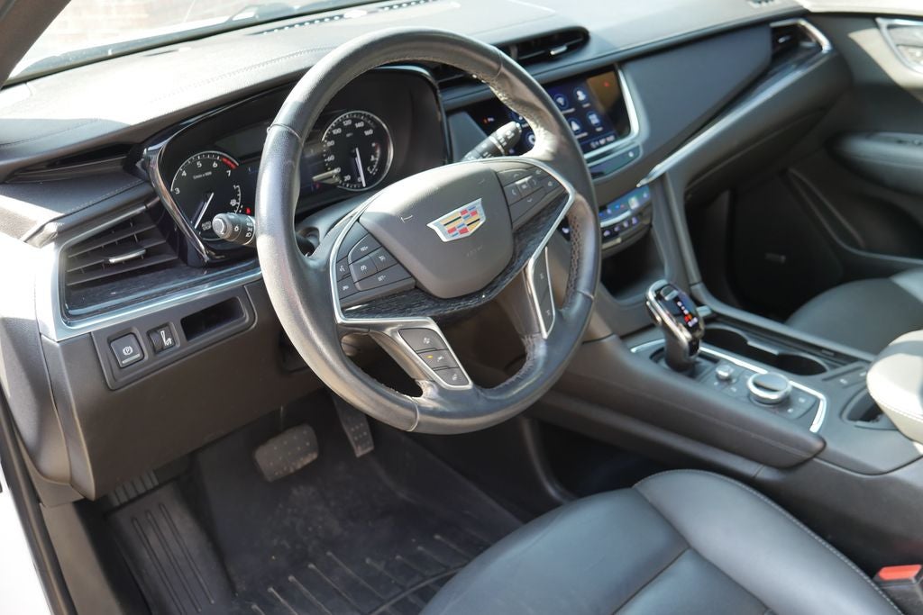 2022 Cadillac XT5 Premium Luxury