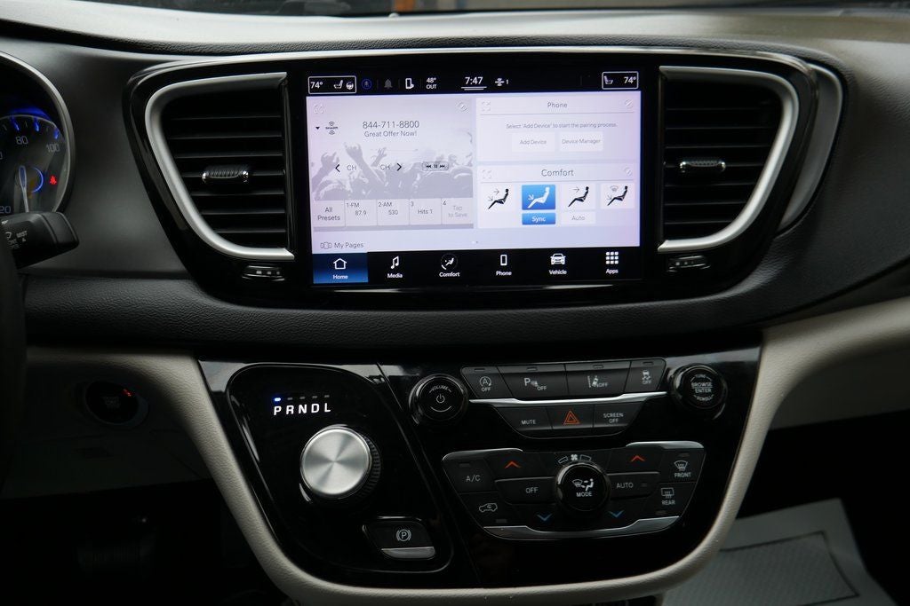 2022 Chrysler Pacifica Touring L