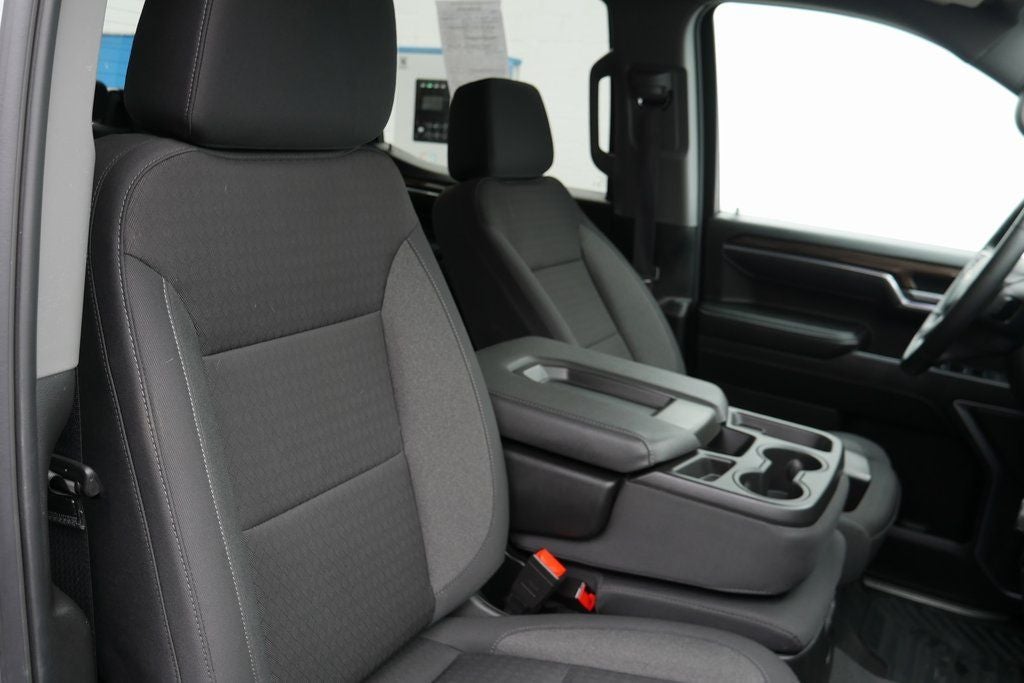 2025 Chevrolet Silverado 1500 LT LT1