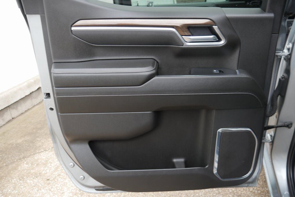 2025 Chevrolet Silverado 1500 LT LT1