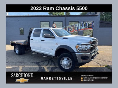 2022 RAM 5500HD Tradesman w/ Steel Flatbed & 5th Wheel Hitch