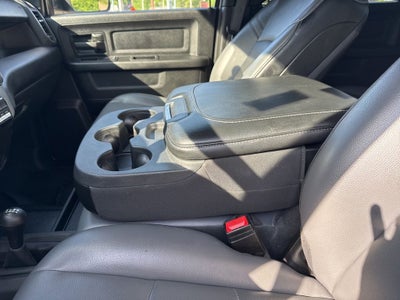 2022 RAM 5500HD Tradesman w/ Steel Flatbed & 5th Wheel Hitch