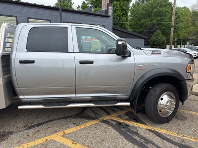2024 RAM 5500HD Tradesman w/ Duramag Aluminum Skirt Flatbed