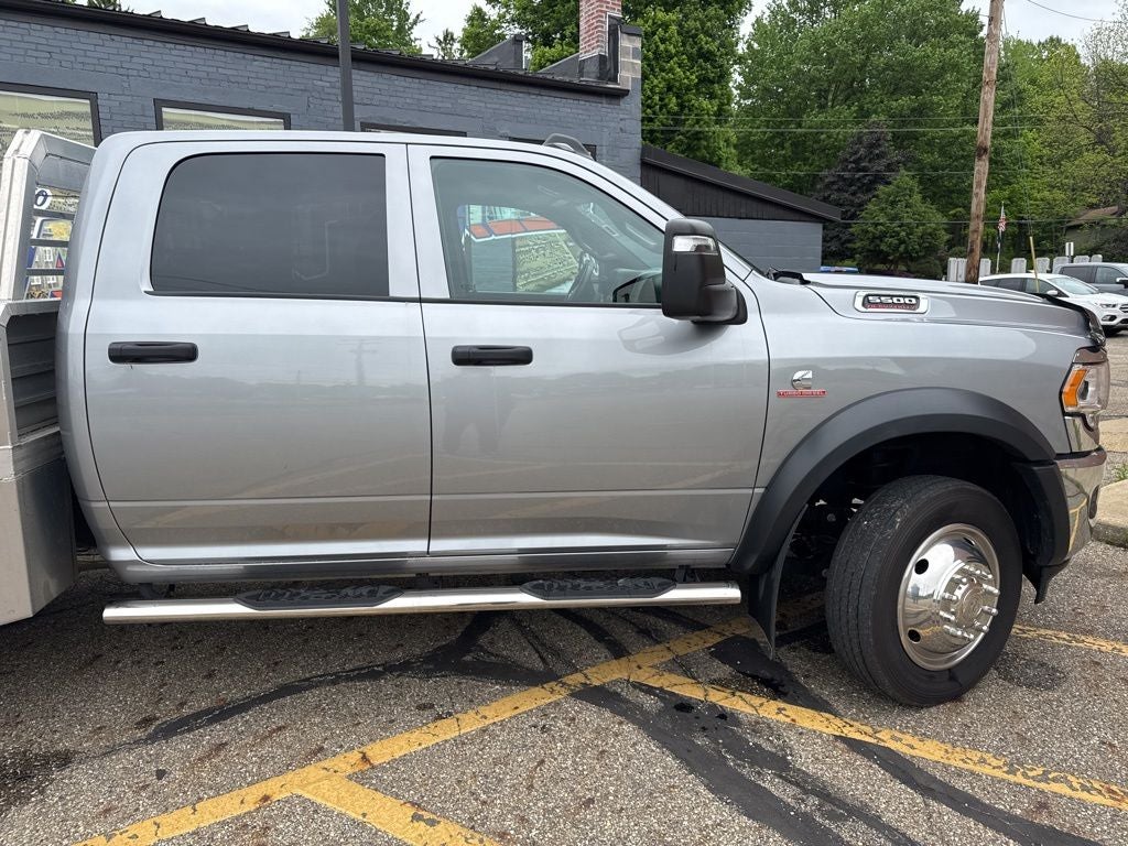 2024 RAM 5500HD Tradesman w/ Duramag Aluminum Skirt Flatbed