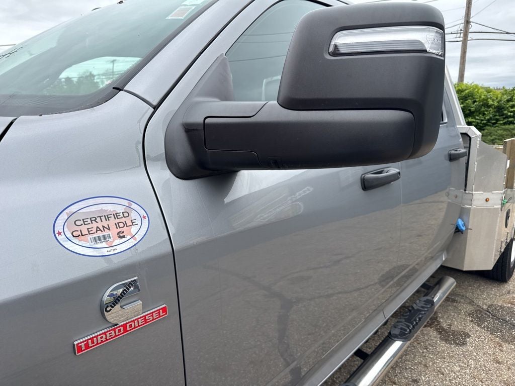 2024 RAM 5500HD Tradesman w/ Duramag Aluminum Skirt Flatbed
