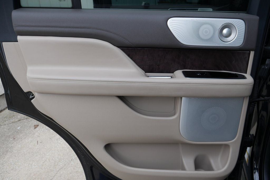 2022 Lincoln Navigator Reserve