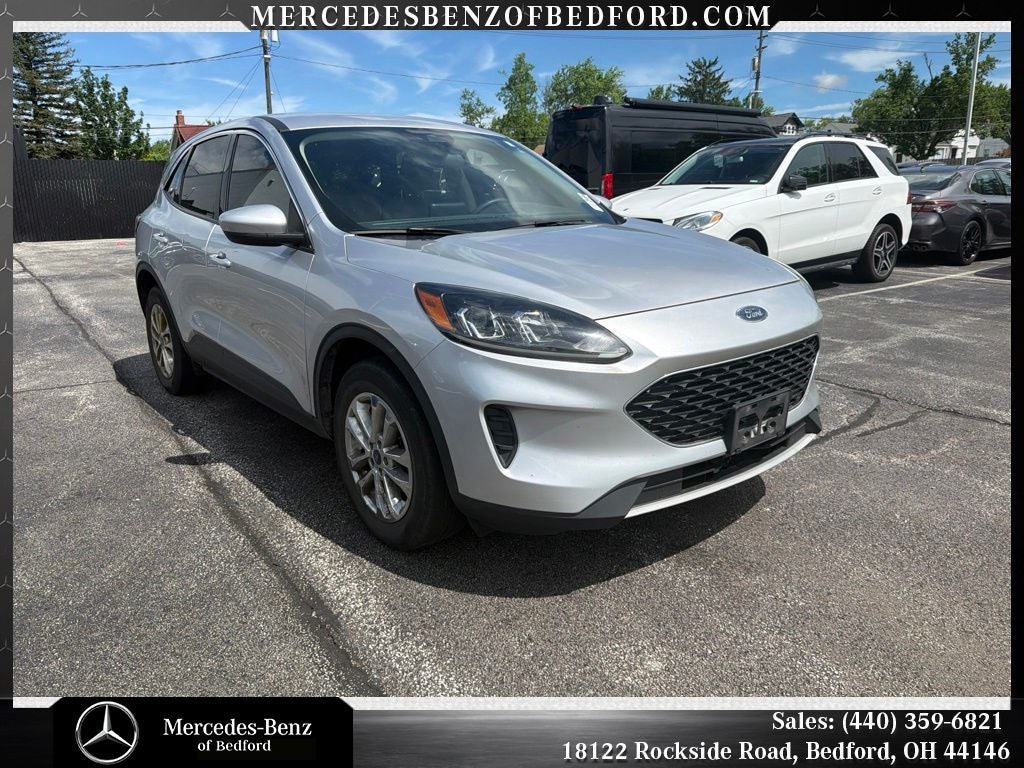 2020 Ford Escape SE