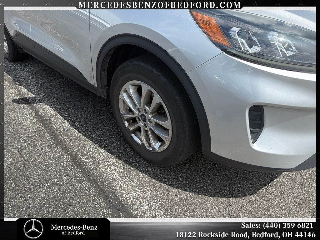 2020 Ford Escape SE