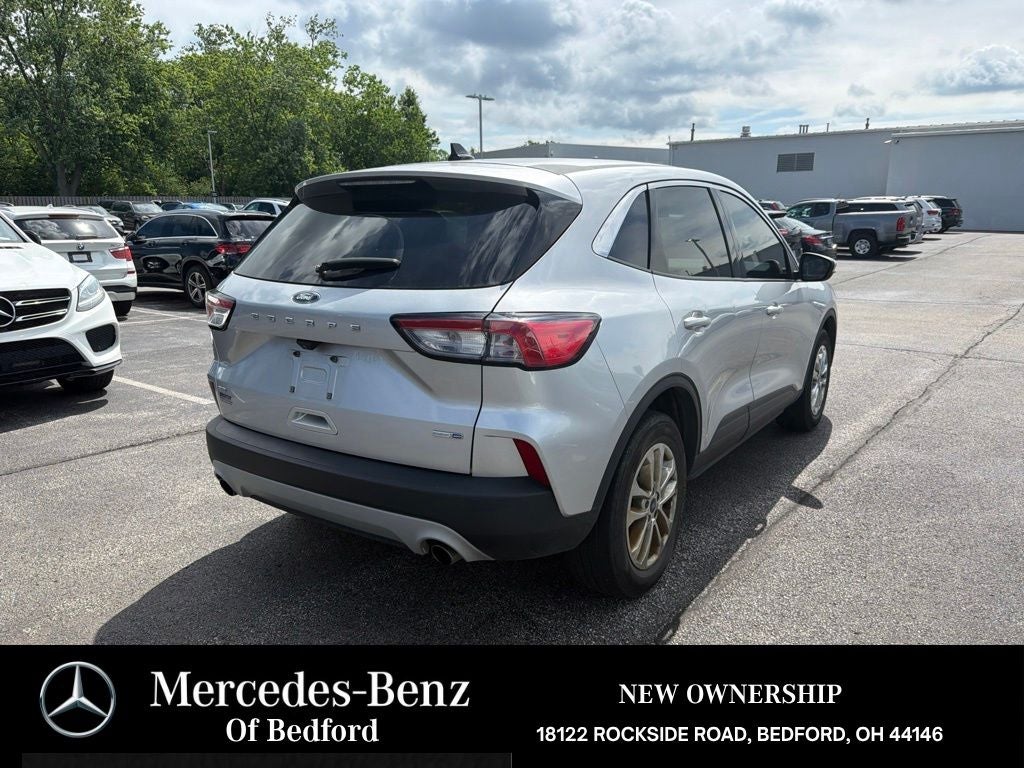 2020 Ford Escape SE