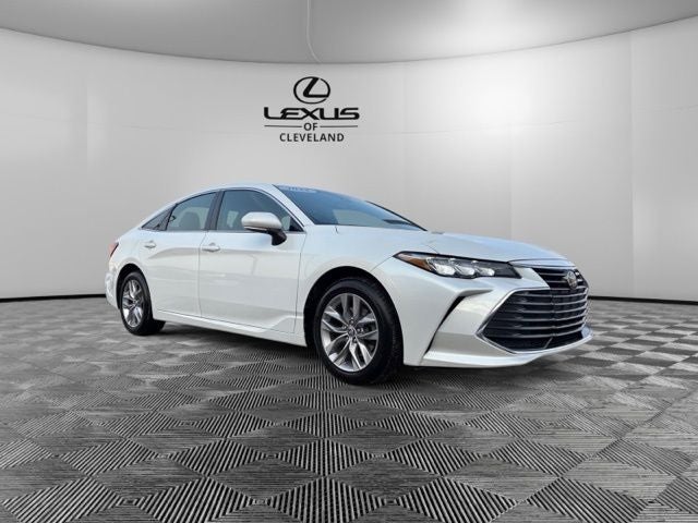 2022 Toyota Avalon XLE