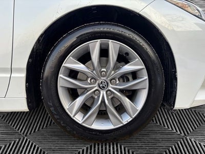 2022 Toyota Avalon XLE