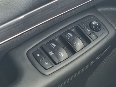 2020 Jeep Grand Cherokee Overland