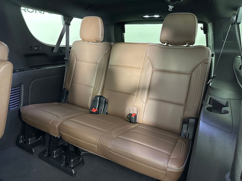 2022 Chevrolet Suburban High Country