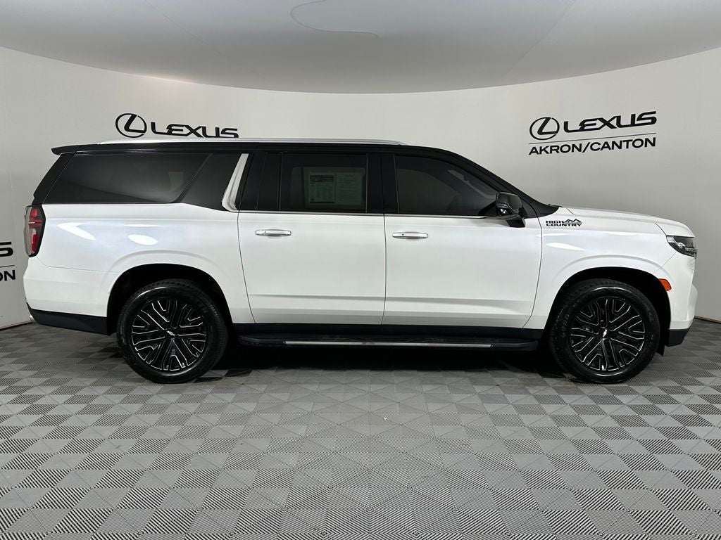 2022 Chevrolet Suburban High Country