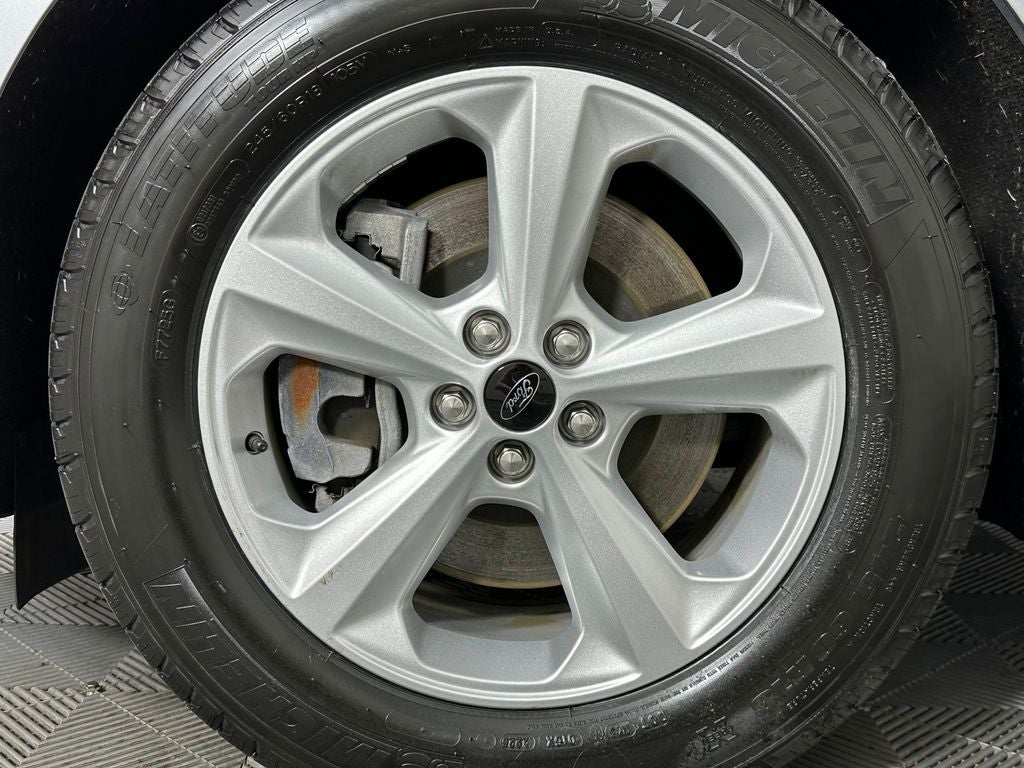 2023 Ford Edge SE