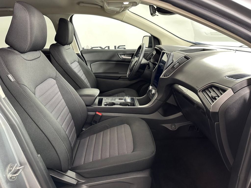 2023 Ford Edge SE