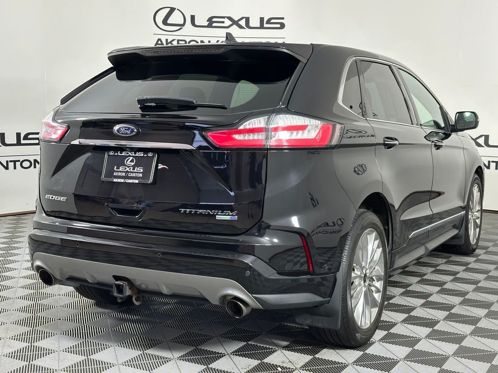 2020 Ford Edge Titanium