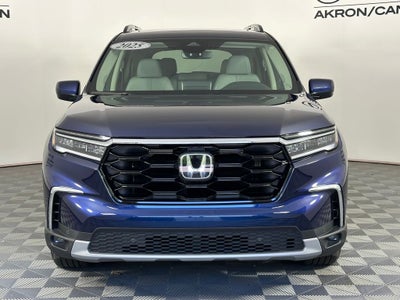 2025 Honda Pilot Touring 8 Passenger