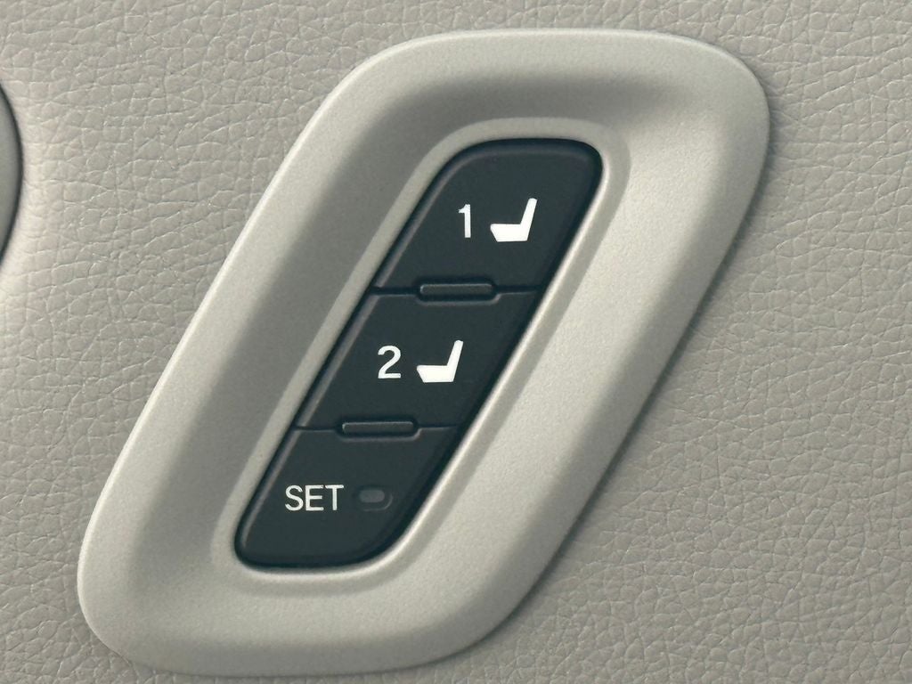 2025 Honda Pilot Touring 8 Passenger