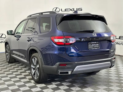 2025 Honda Pilot Touring 8 Passenger