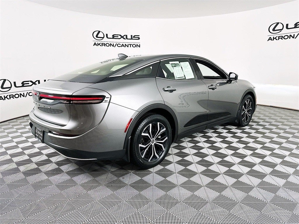 2023 Toyota Crown XLE