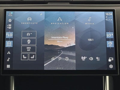 2024 Land Rover Range Rover SE