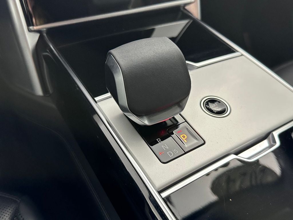 2024 Land Rover Range Rover SE