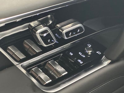 2024 Land Rover Range Rover SE