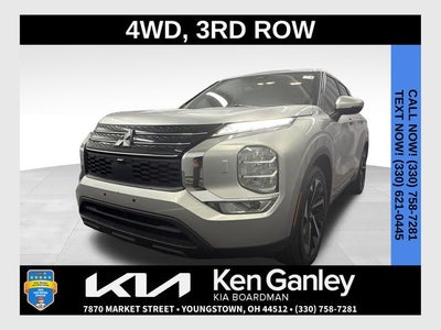 2022 Mitsubishi Outlander ES
