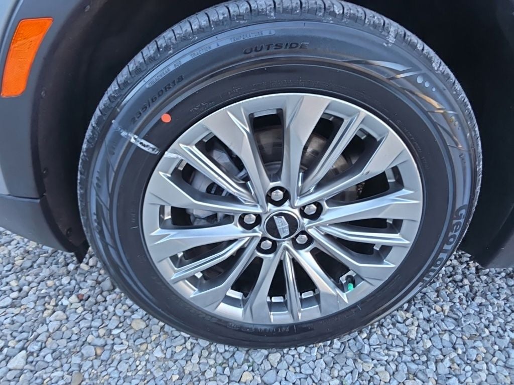 2025 Cadillac XT4 Premium Luxury